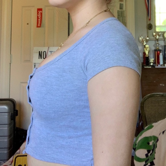 American Apparel button down crop top - Picture 2 of 3